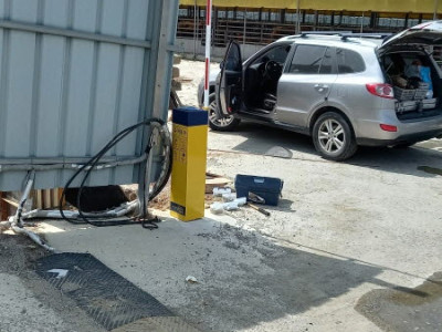 전라남도 영광 축사 무전원(밧데리형)  주차차단기 설치